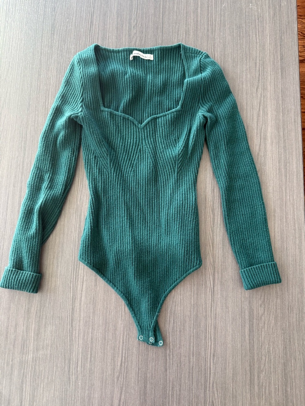 Abercrombie & Fitch Emerald Sweetheart Neckline Ribbed Bodysuit